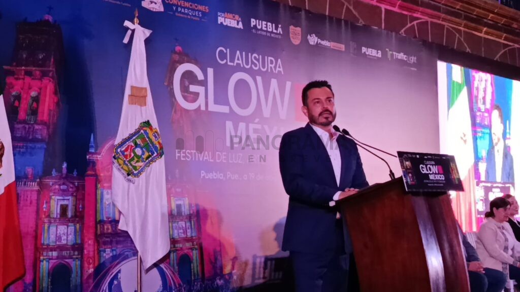 José Luis Parra en clausura de Glow