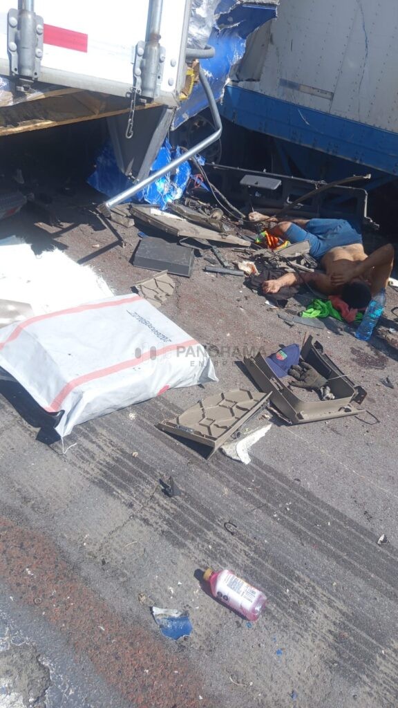 Un aparatoso accidente de un tráiler fue reportado en el kilómetro 72