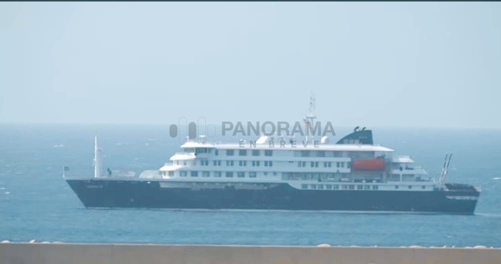 El crucero MV Hondius, que navegaba tras recorrer la Península Antártica, se ha visto envuelto en un brote de virus hantavirus que ha dejado al menos tres personas fallecidas 
