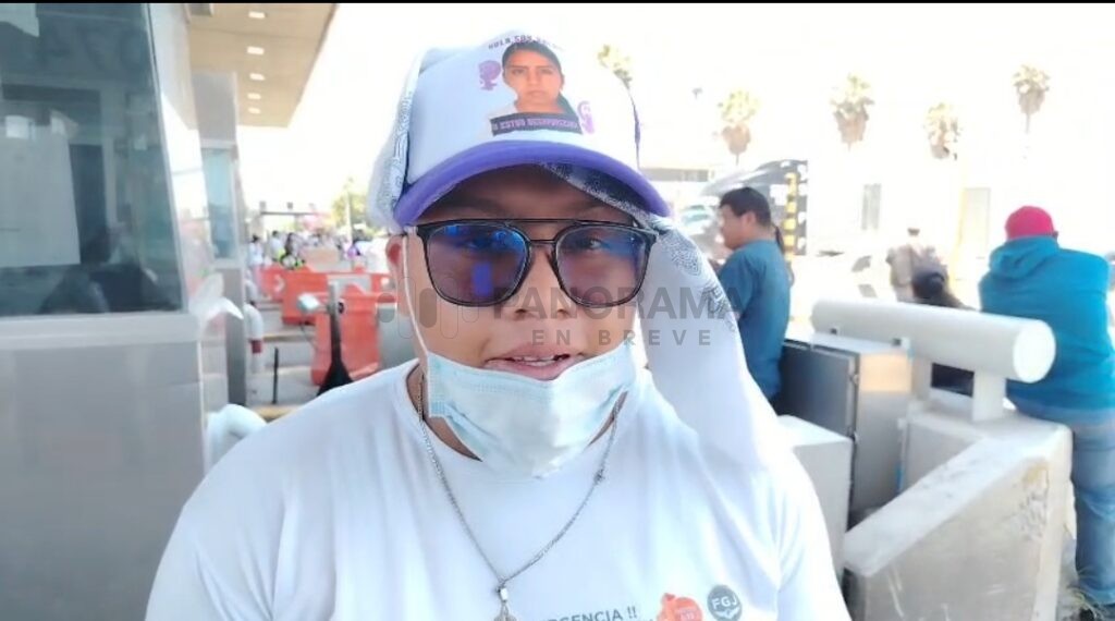 Familiares, amigos y ciudadanos solidarios con el caso de Brenda Aguilar realizaron este viernes una protesta en la autopista México-Querétaro para exigir resultados concretos en la investigación sobre la desaparición de la joven de 21 años