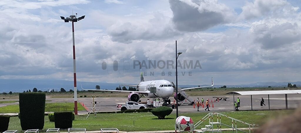Volaris Puebla-Los Ángeles inaugura ruta histórica que impulsa la conectividad internacional y el desarrollo económico.