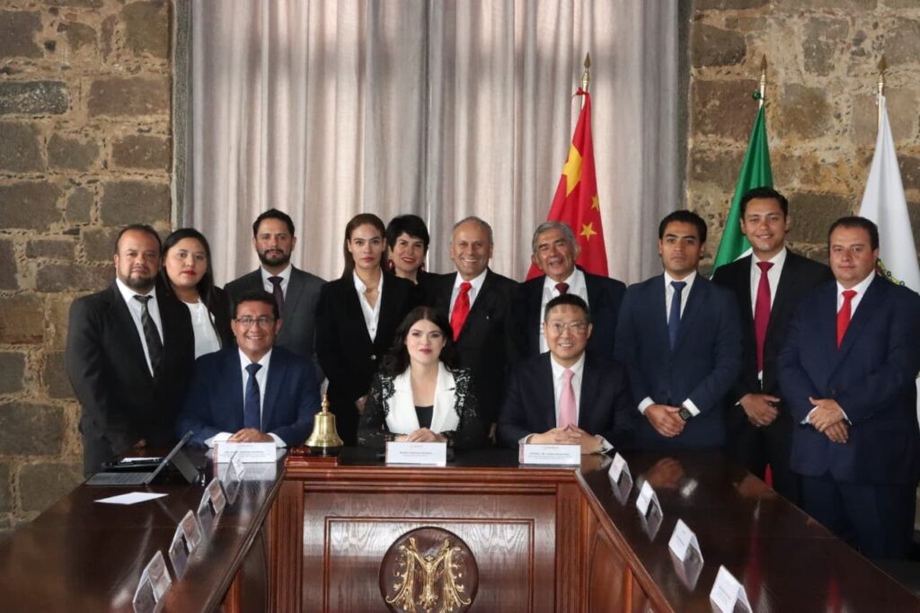 El presidente de la Junta de Gobierno y Coordinación Política del Congreso, Pável Gaspar Ramírez, resaltó que tanto la cultura de México como la de China son milenarias y una de las prioridades es preservarlas para que transiten de generación en generación.