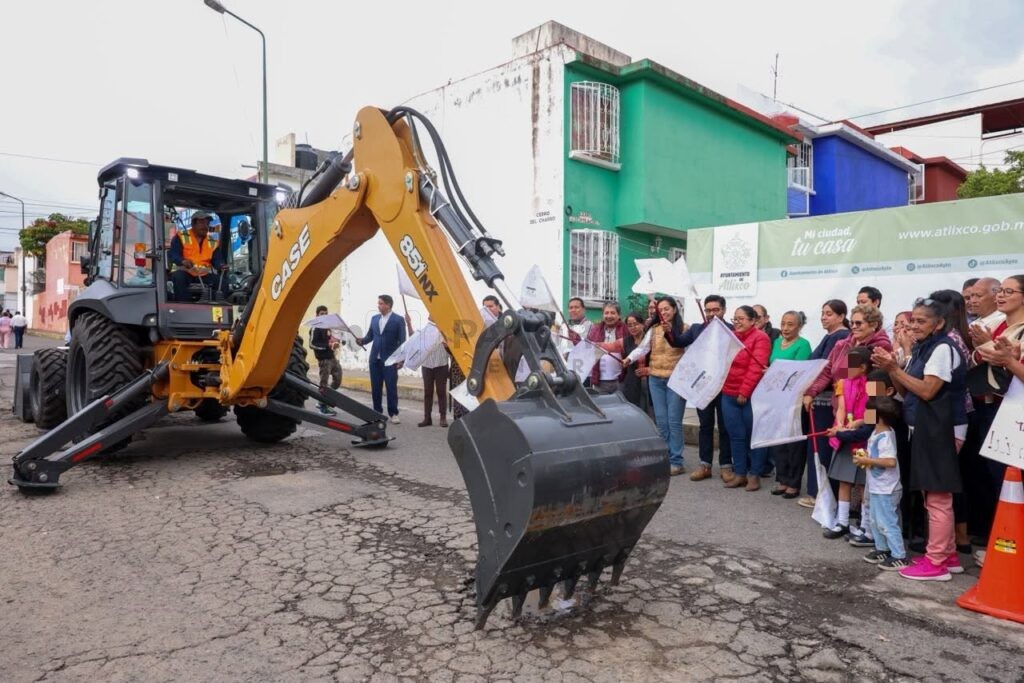 La presidenta de Atlixco, Ariadna Ayala, encabezó una jornada histórica en el Fraccionamiento El Cerril,