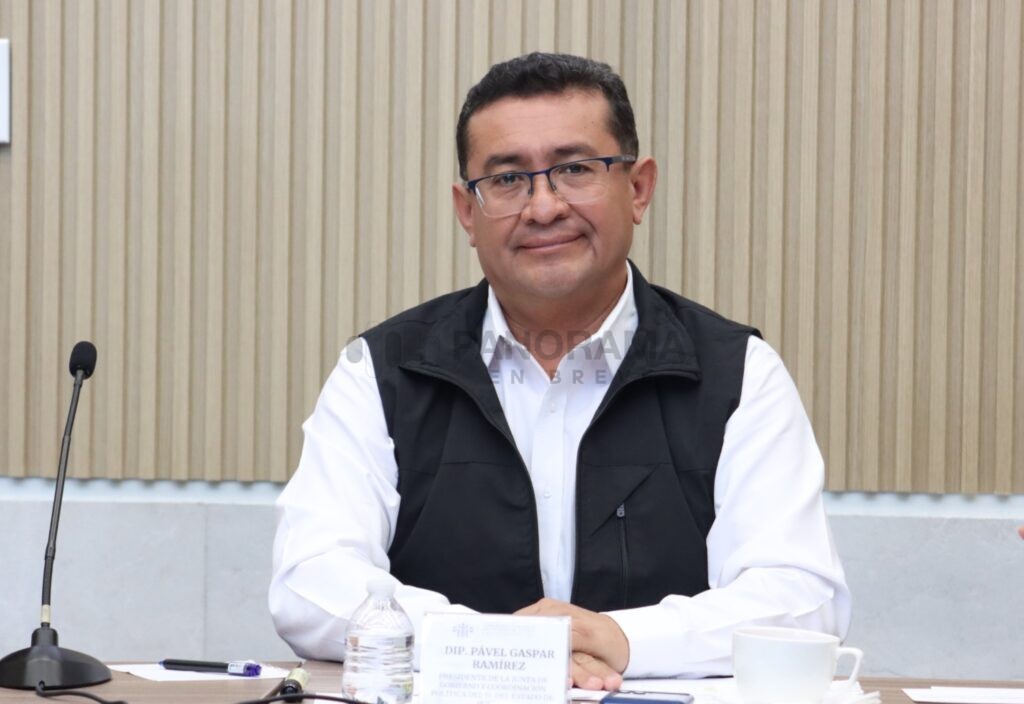 Tras la recepción de la solicitud de revocación de mandato contra la presidenta municipal de Acatlán de Osorio.