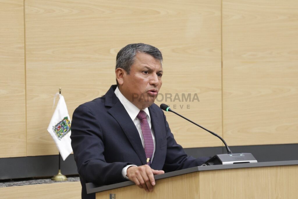 El Congreso del Estado de Puebla entregó la Presea “General Ignacio Zaragoza” al General de División del Estado Mayor Retirado, José Alfredo González Rodríguez y al maestro Salvador Sánchez Trujillo