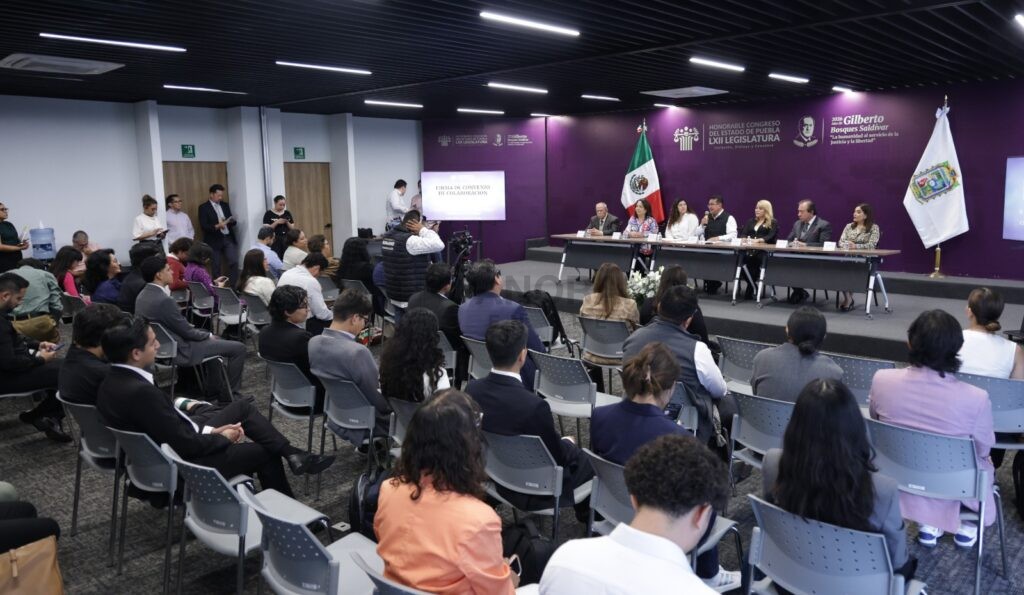 El Congreso del Estado firmó un convenio de colaboración con el Clúster de Plásticos y Economía Circular de Puebla.