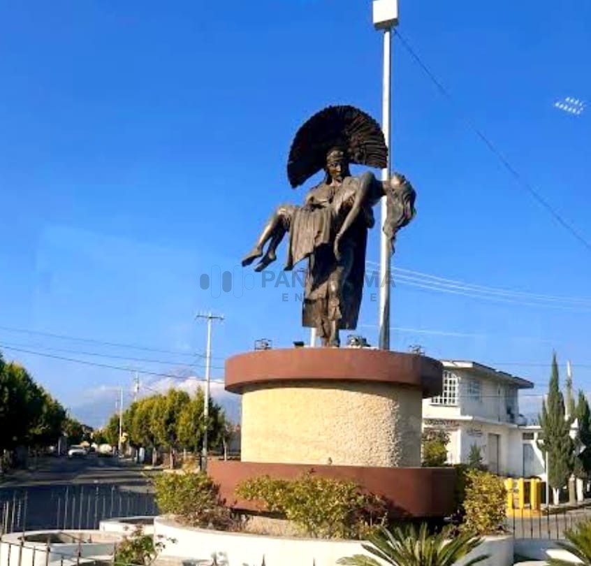 Antes de probar el primer bocado, Calpan conquista con el aroma de sus huertos, el verde de los campos y la silueta del Popocatépetl.
