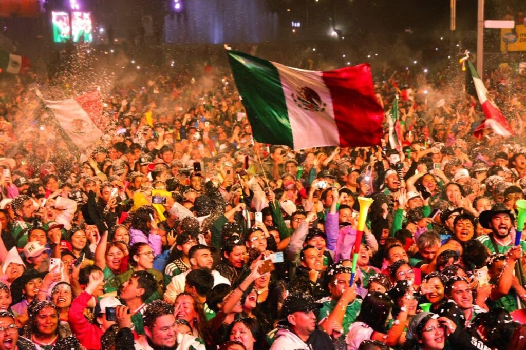 La muerte de Isaías Aparicio, joven de 19 años que perdió la vida tras los festejos por la victoria de México sobre Ecuador en el Mundial 2026, continúa bajo investigación. 