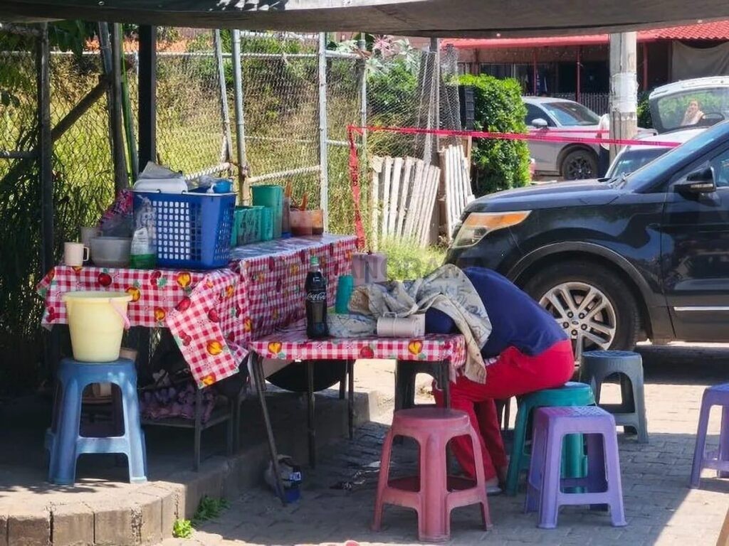 El homicidio provocó reacciones de autoridades estatales y federales. El gobernador de Oaxaca, Salomón Jara, condenó el asesinato y manifestó sus condolencias a los familiares del comunicador.