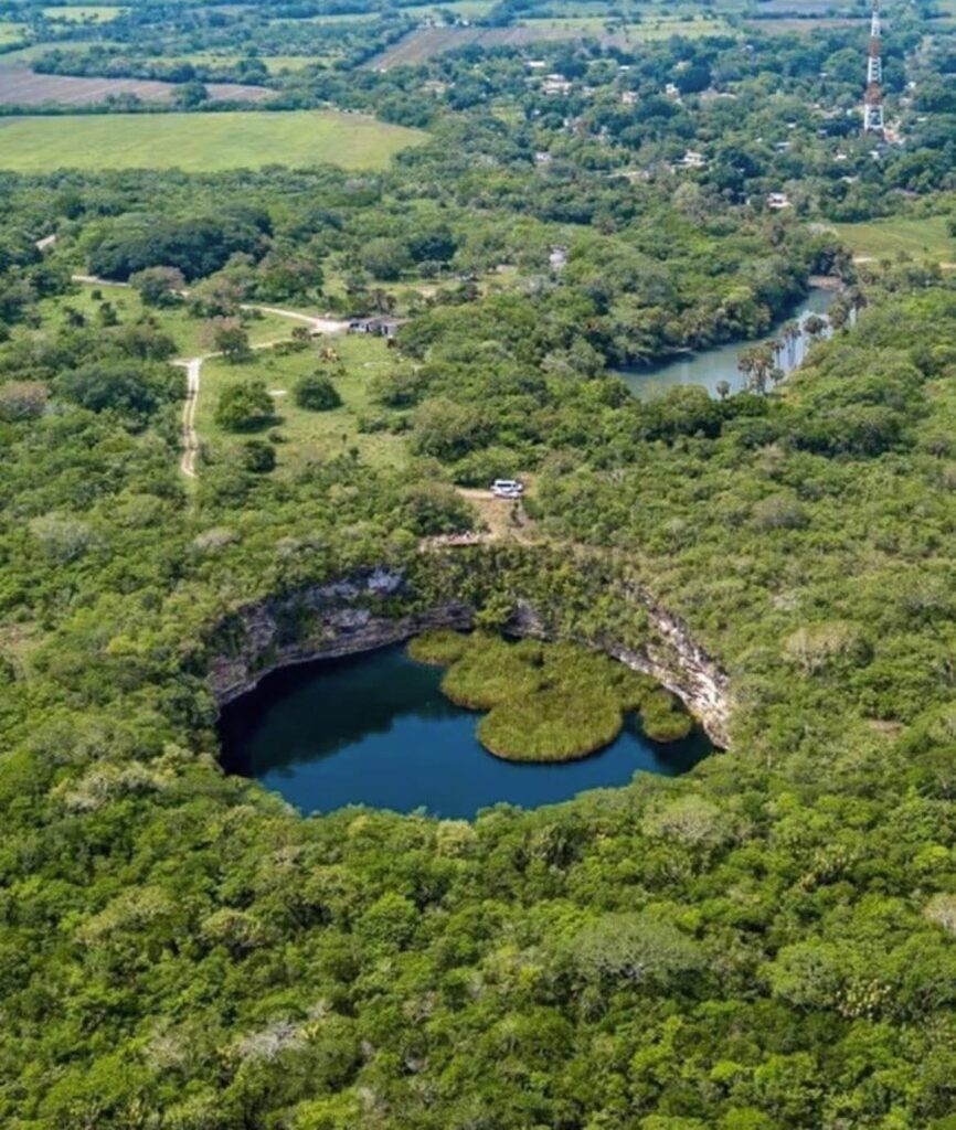 El Zacatón, es considerado el cenote o sima inundada más profunda del mundo, un sitio que ha despertado el interés de científicos, exploradores y hasta de la NASA por sus características únicas.