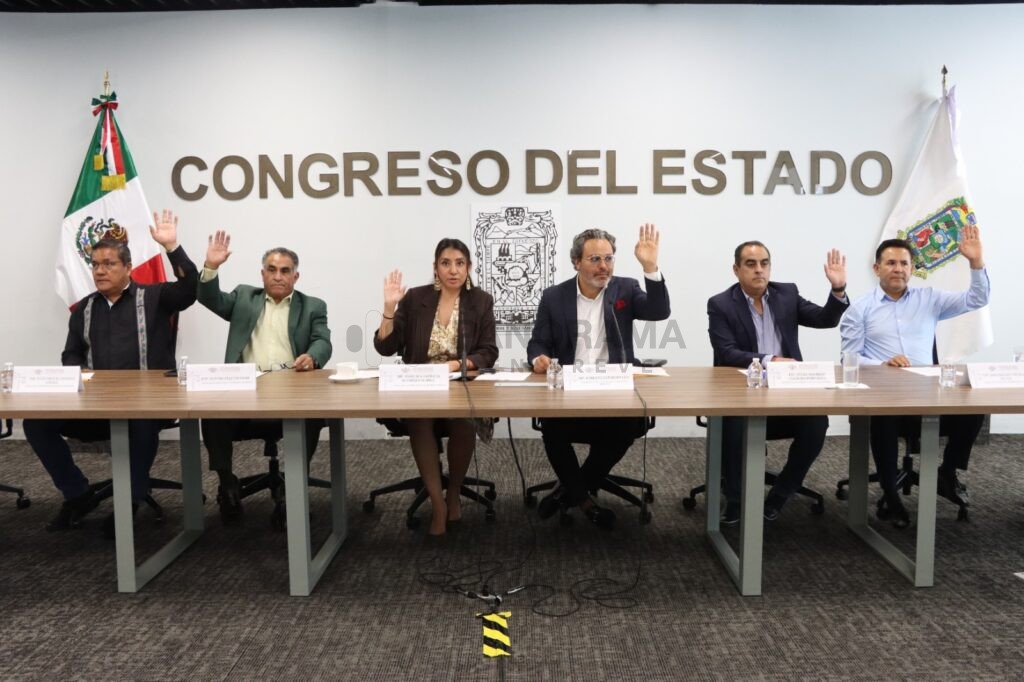 El diputado Roberto Zataráin Leal en el Congreso aprobó la propuesta para impartir talleres de sensibilización dirigidos a las y los diputados de la LXII Legislatura, con el objetivo de fortalecer sus conocimientos en materia de derechos humanos.