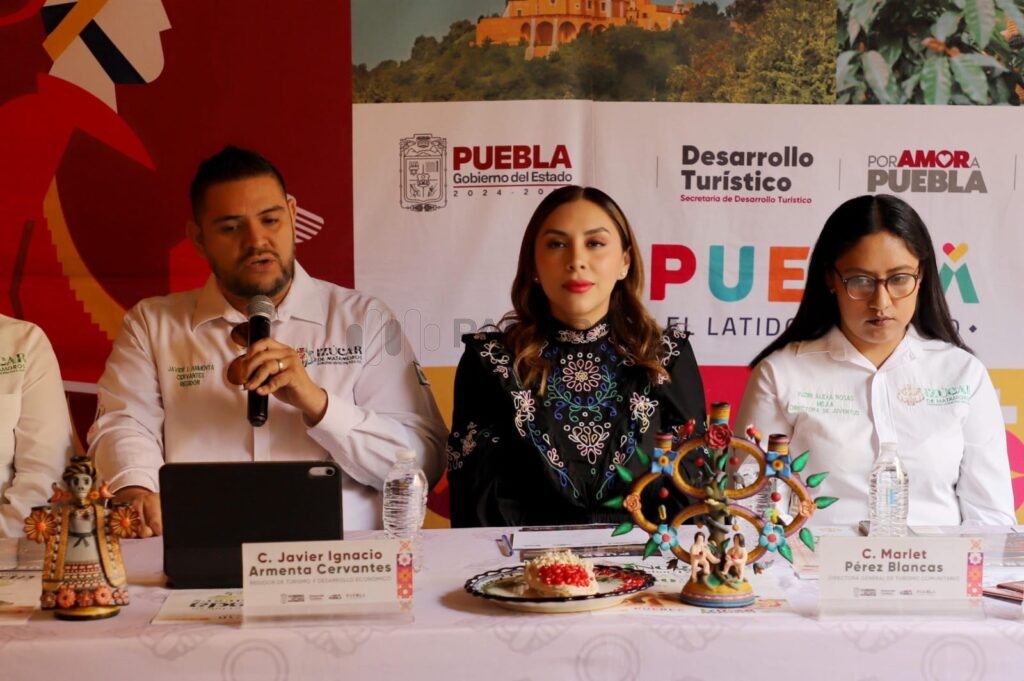 El Gobierno del Estado de Puebla reconoció la labor de las cocineras tradicionales de Izúcar de Matamoros, quienes participarán en el Segundo Concurso de Chile en Nogada.