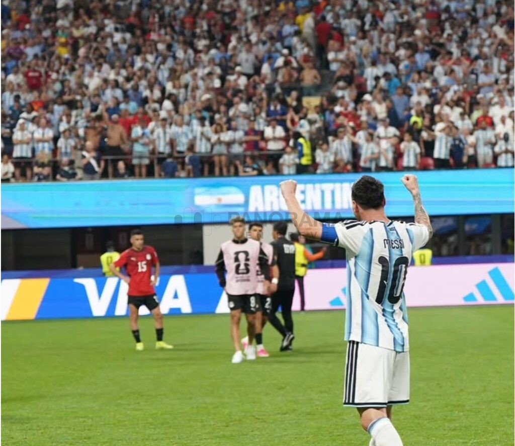 Hay noticias que no solo se leen: se sienten. Y este lunes el mundo del fútbol recibió una de esas que duelen, porque Lionel Messi anunció su retiro de la Selección Argentina