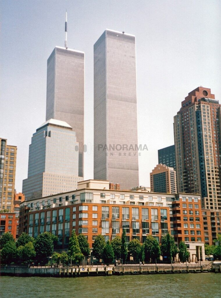 Nueva York, 11 de septiembre de 2001. En cuestión de horas, el mundo cambió. El atentado contra las Torres Gemelas marcó un antes y un después en la seguridad internacional.