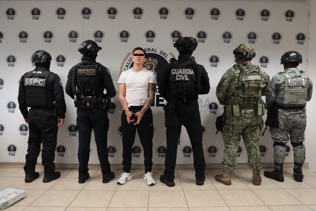 La investigación por el homicidio del presidente municipal de Uruapan, Carlos Manzo, derivó en una nueva detención. 