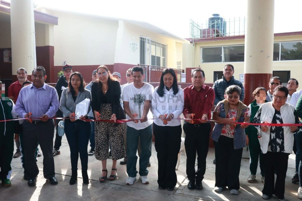 Con el regreso a clases, estudiantes de la colonia La Carolina en Atlixco ahora cuentan con un salón nuevo para continuar su formación.