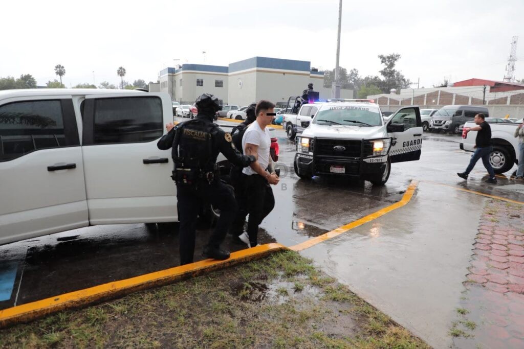 La investigación por el homicidio del presidente municipal de Uruapan, Carlos Manzo, derivó en una nueva detención. 