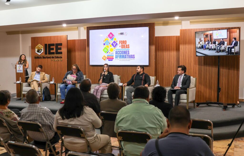 Con el propósito de identificar obstáculos y plantear alternativas para garantizar el ejercicio pleno de los derechos político-electorales de las personas en situación de vulnerabilidad, el IEE.