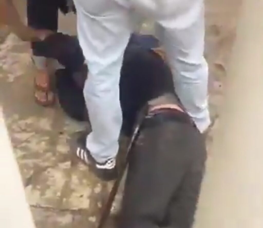 Una agresión registrada este 1 de octubre en la Secundaria General Número 13, ubicada en el ejido La Unión, Torreón, dejó a la subdirectora del plantel sin vida.